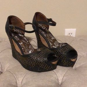 Crazy cute dollhouse wedges